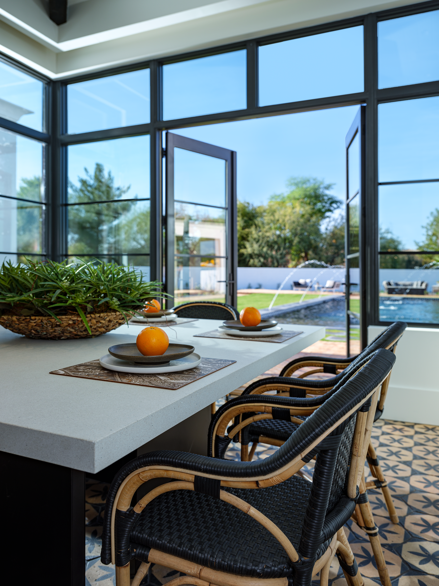 Breakfast-table-Vignette