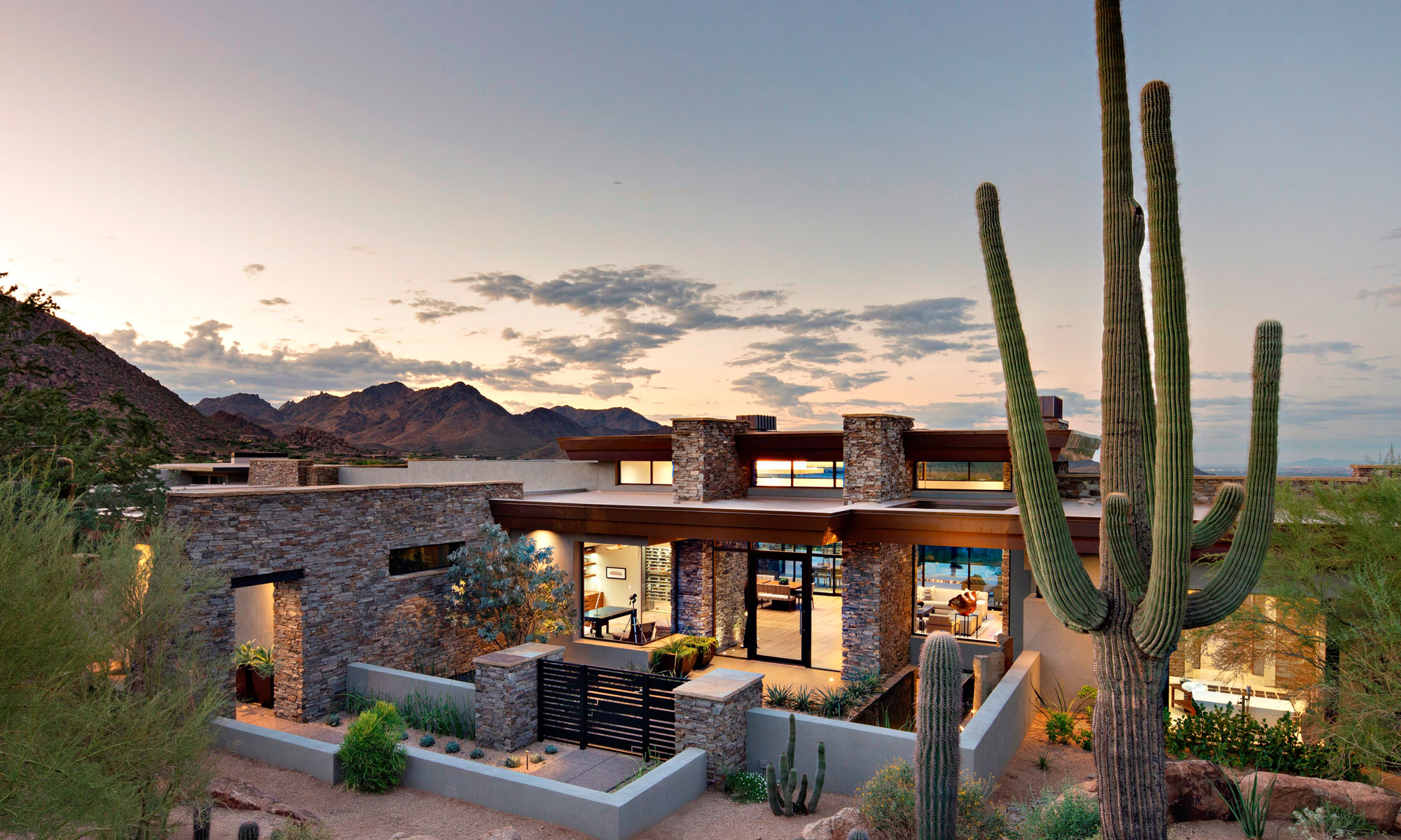 DesertHighlandsScottsdaleContemporaryInteriorDesign16-1