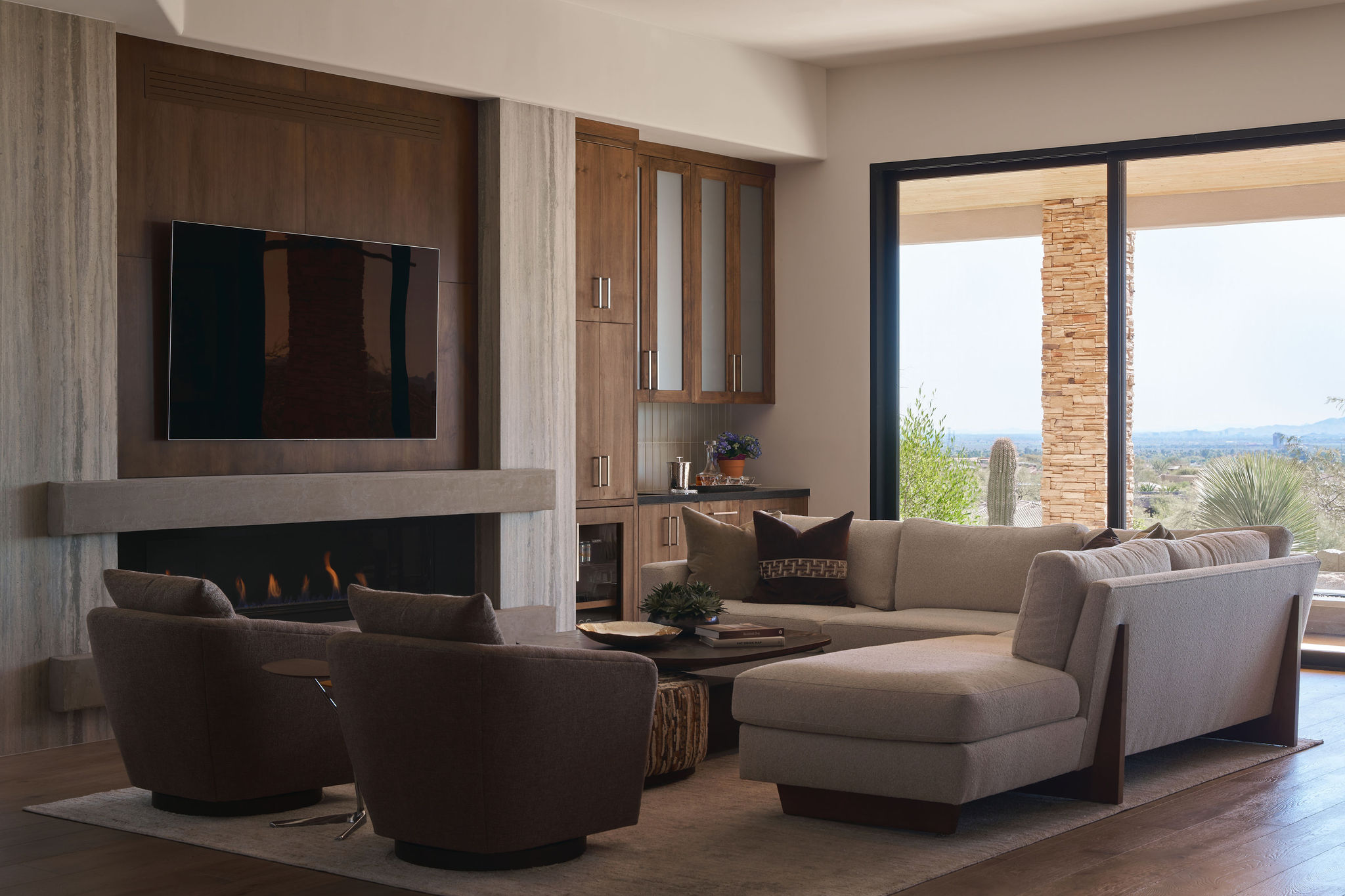 HEAD PORTFOLIO PHOTO