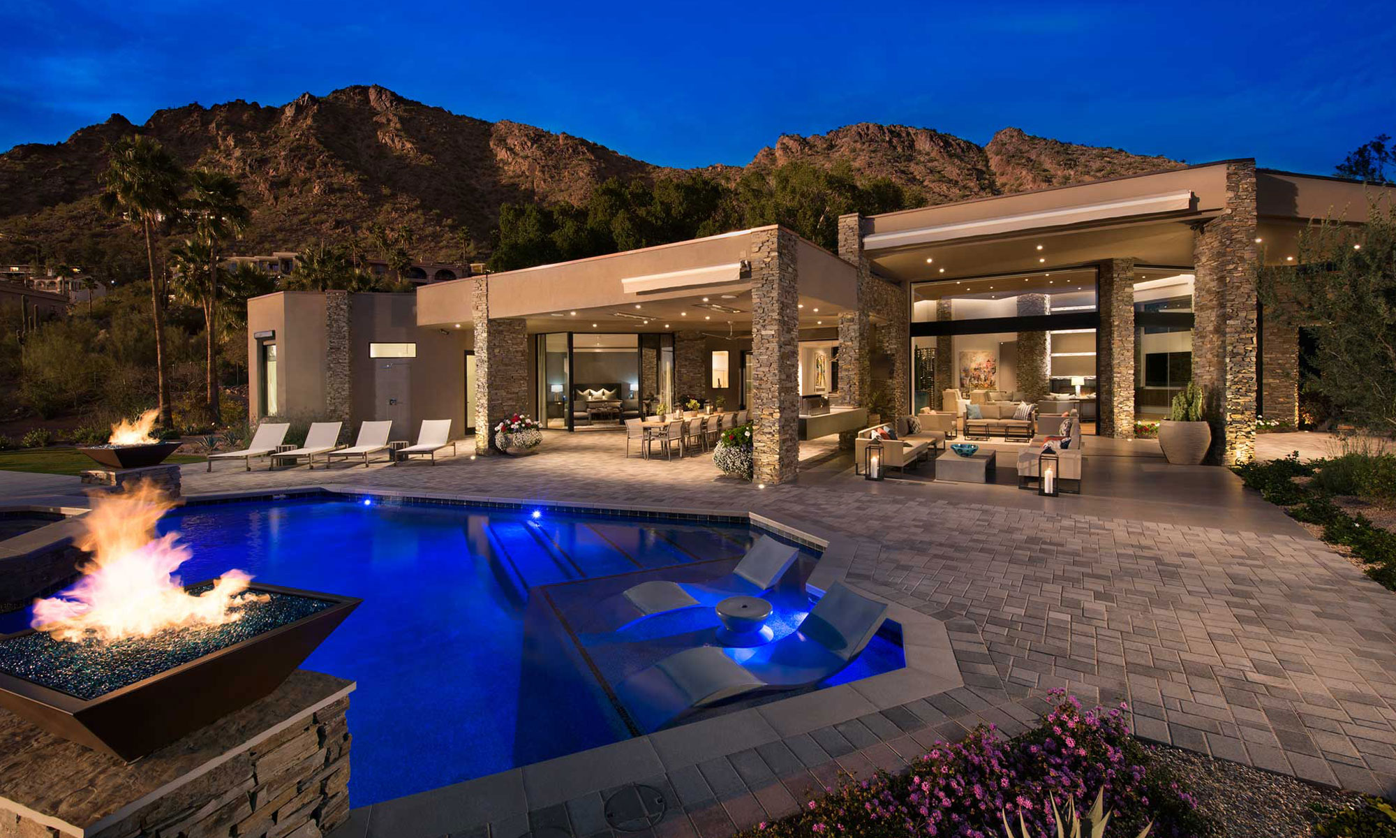 PhoenixContemporaryInteriorDesign-CamelbackMountain1-1