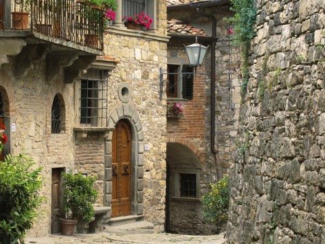 tuscan street
